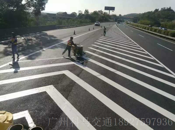 高速公路导向标线 导流标线 热熔划线