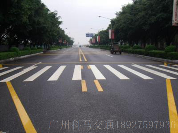 工业园内道路交通划线.jpg